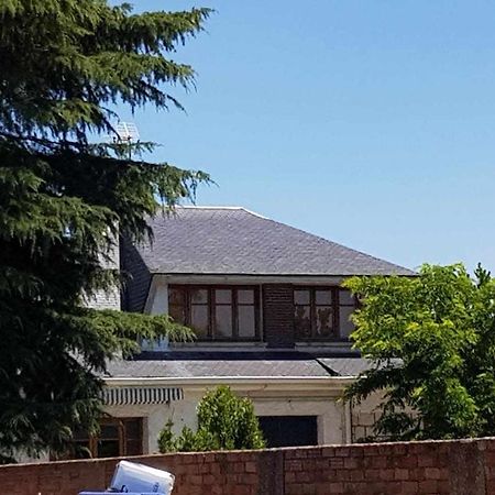 Casa De Campo Con Piscina 12 Personas Валадоид Екстериор снимка