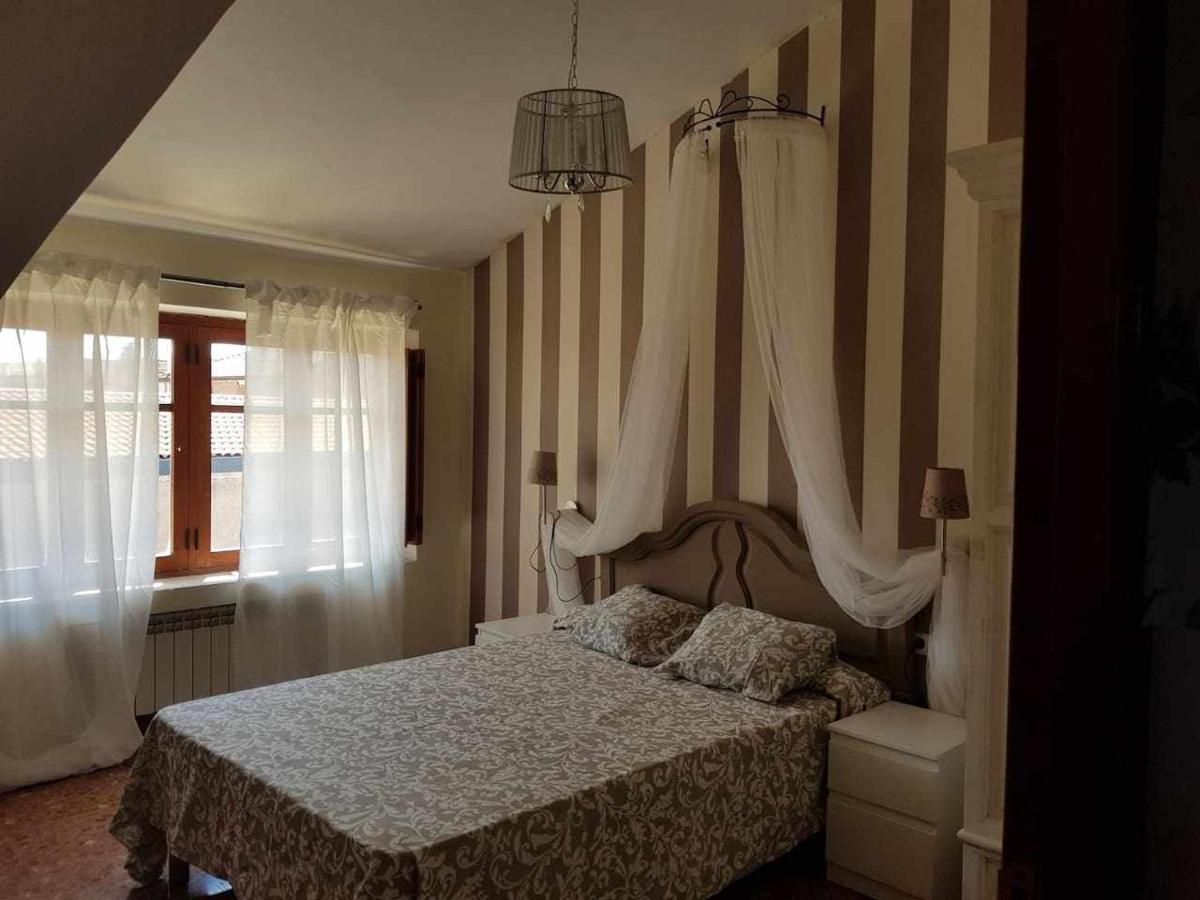 Casa De Campo Con Piscina 12 Personas Валадоид Екстериор снимка